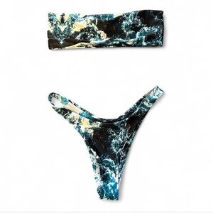 Multi-coloured strapless bikini set